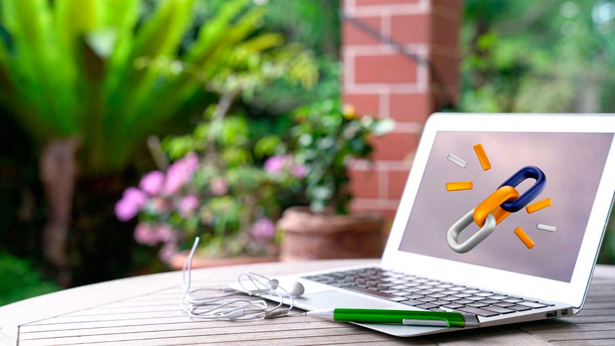 Optimización del SEO técnico Optimización del SEO técnico. Somos expertos conocedores de los algoritmos y requisitos de Google para garantizar tu visibilidad y evitar penalizaciones.